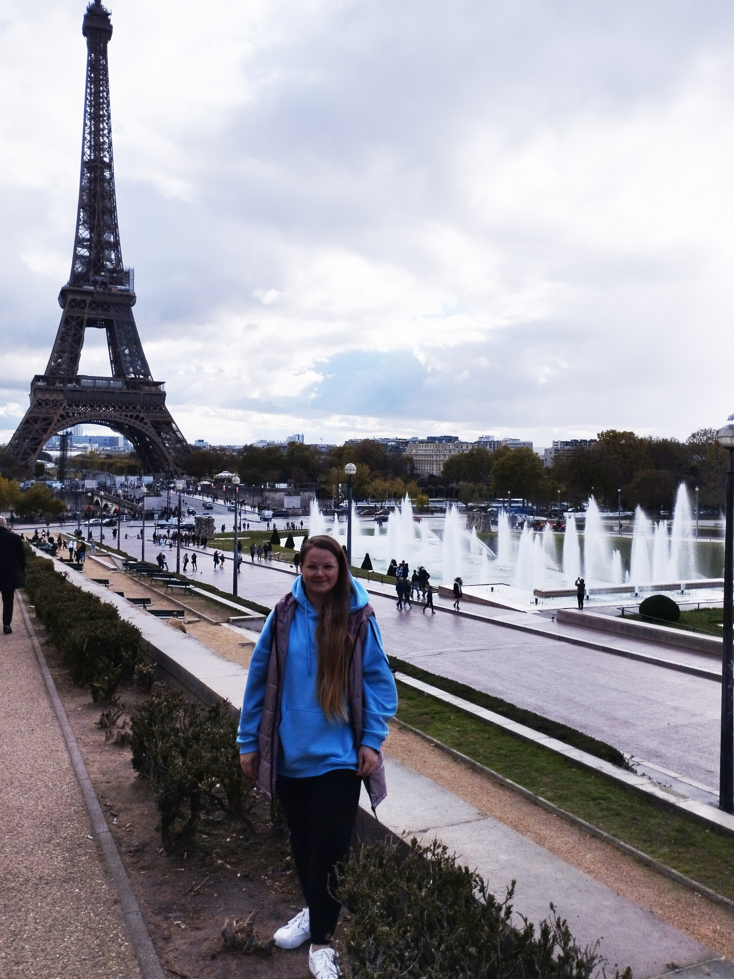 Ейфелева вежа з площі Трокадеро. Дистанція, вісь простору і відкритий міський масштаб — Анна Мамчур, Париж