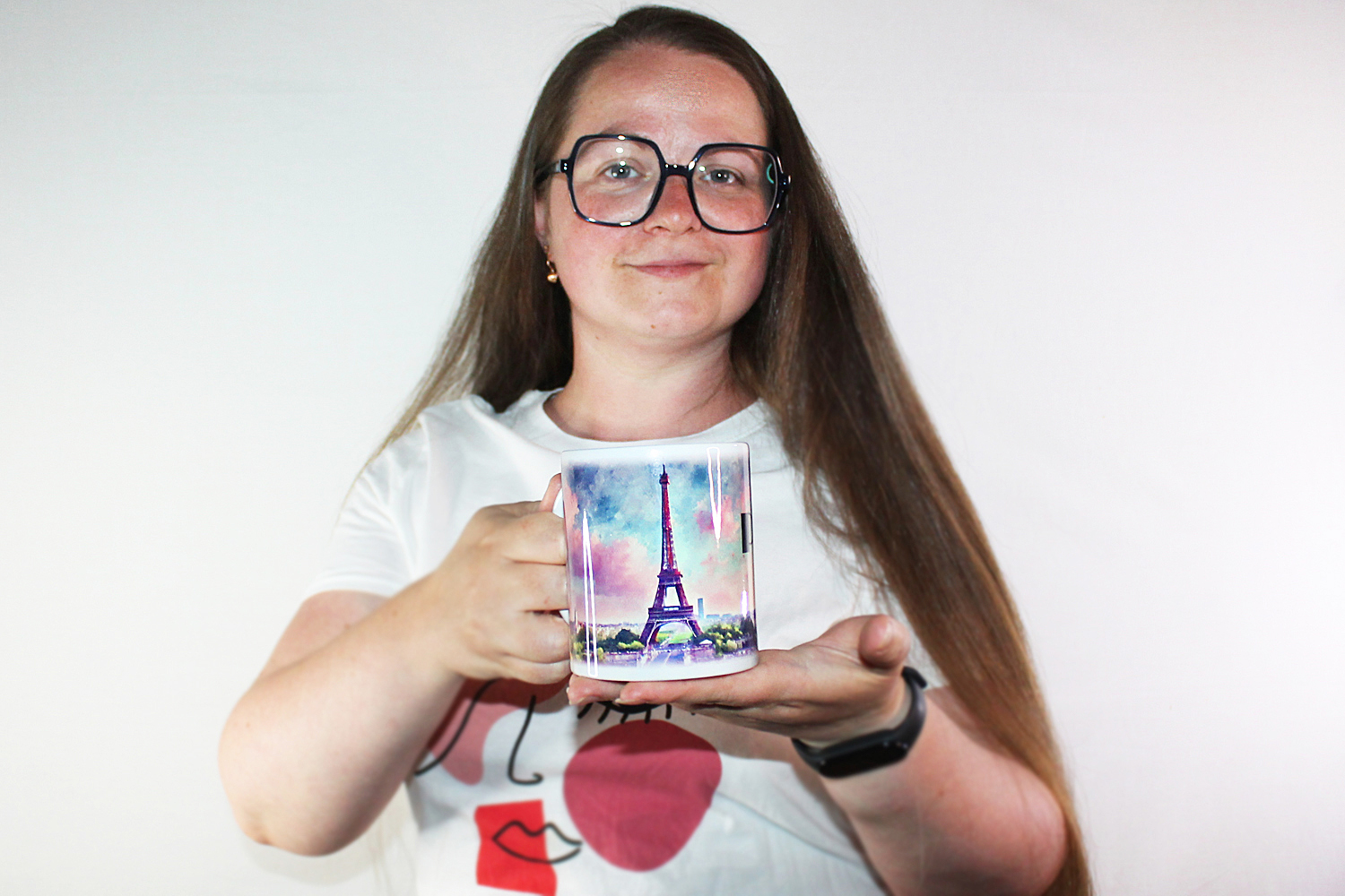 Mug with the Eiffel Tower in Watercolour Style — Paris | Original Design by Anna Mamchur — 001PAA01M — photo 4