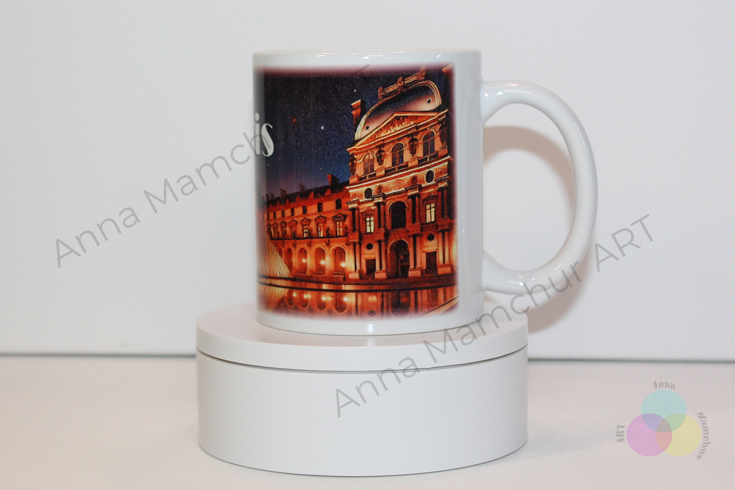 Tasse avec le Louvre de nuit - 002PAN01M